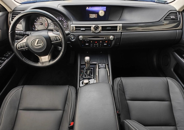 Lexus GS cena 114999 przebieg: 156879, rok produkcji 2018 z Sława małe 436